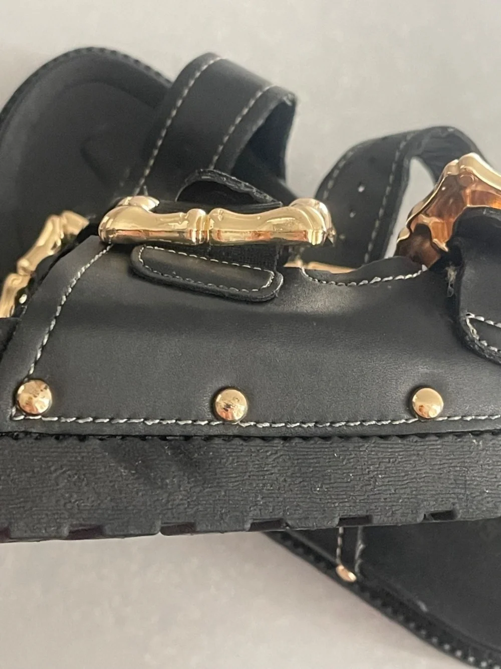 Indigo Rd. Women’s 5.5 Black Double Buckle Slide Sandals Gold Tone Metal